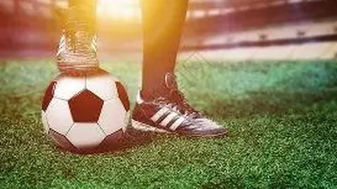 “利物浦战胜克城，领先英超积分7分高居榜首”